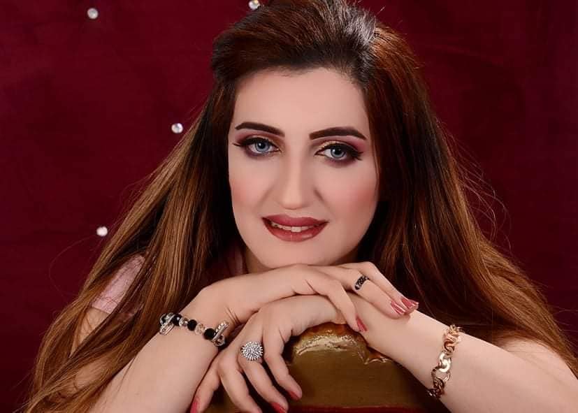 منة مجدي تتألق في جلسة جديدة بعدسة بولس علام