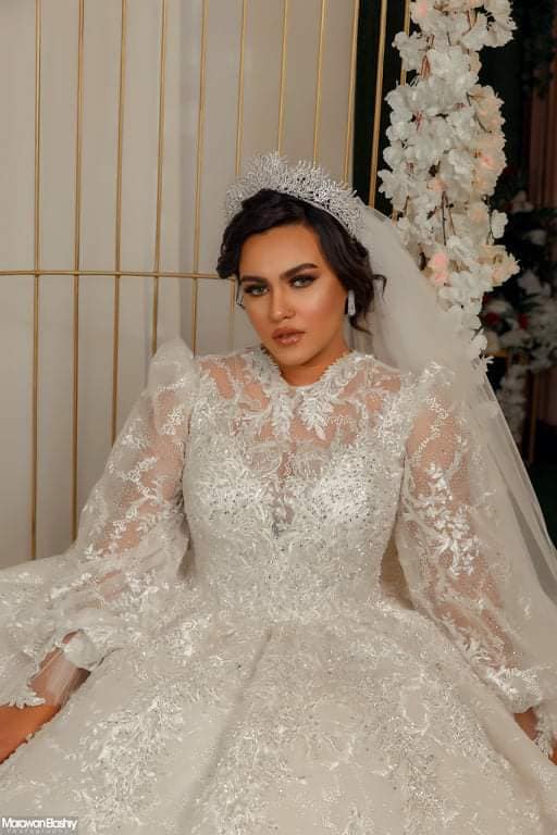 ميرنا عاطف تتألق بفستان الزفاف بعدسة مروان العشري