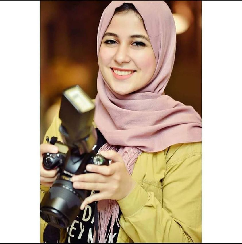 ايتن خالد مصورة تطمح بأن تكون مصورة كبيرة