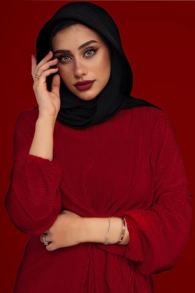 اية عصام تتألق في أحدث جلسة بعدسة ماهر سمارا