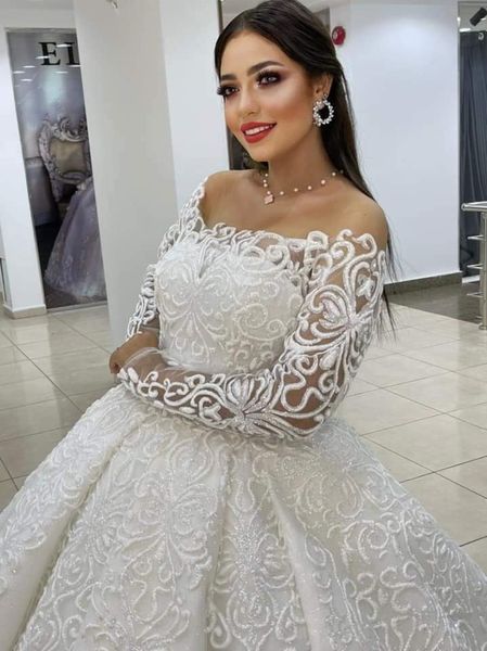 سالمين علي تتألق في أحدث إطلالة بلمسة جيهان ياسر