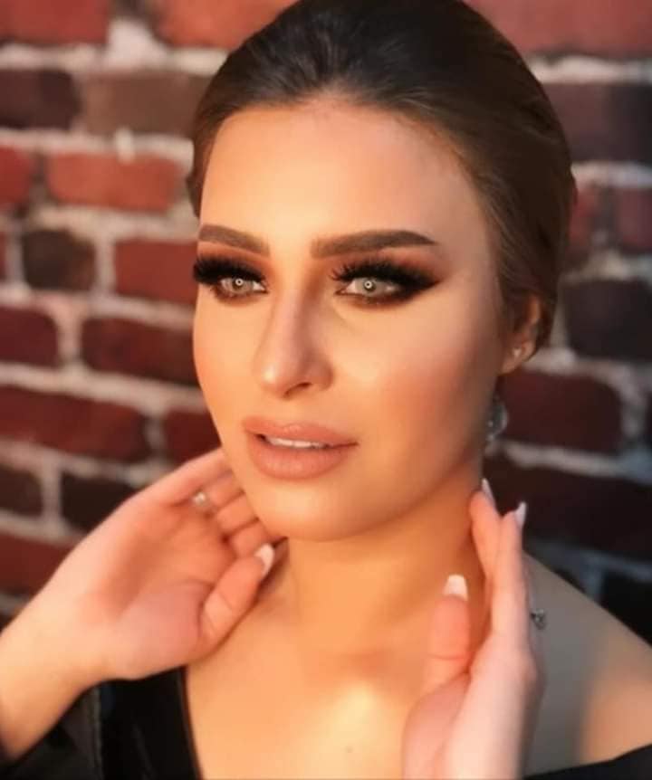 منة آدم تتألق في أحدث إطلالة بلمسة شيماء داوود