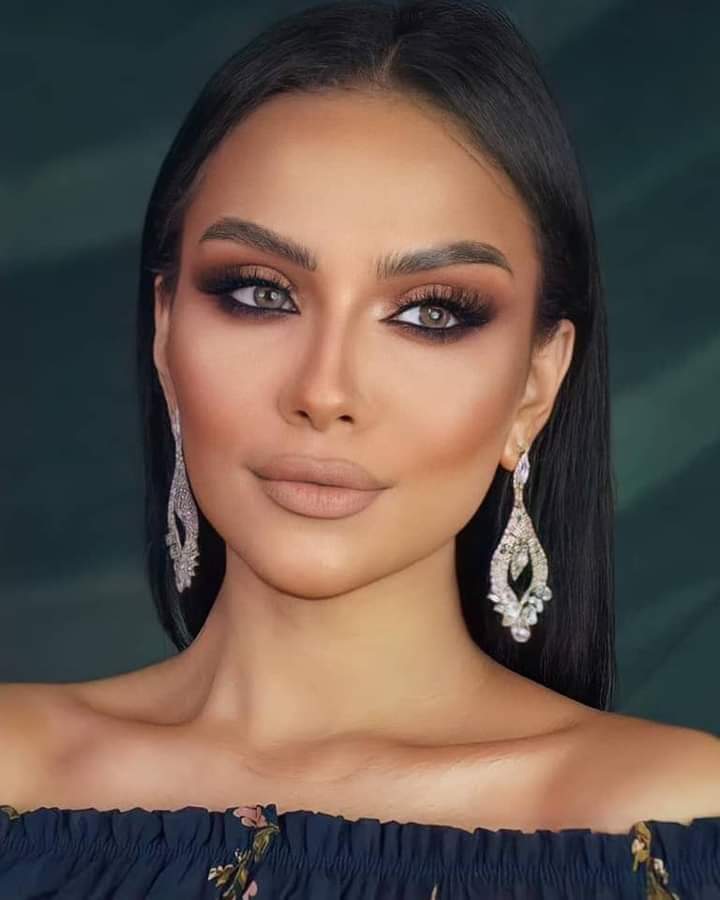 نادين عبد السلام تتألق في أحدث إطلالة بلمسة صفاء قنديل 