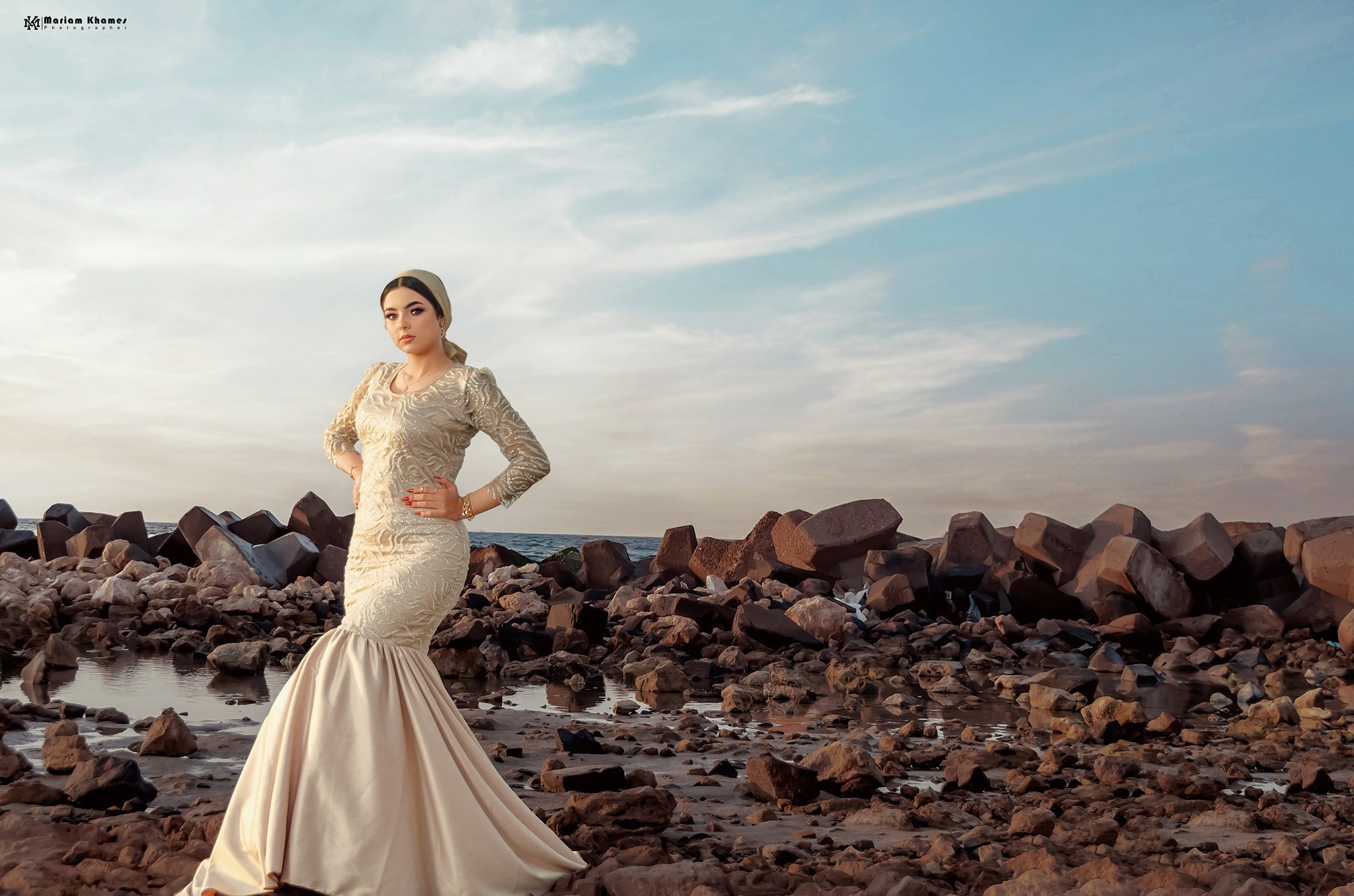 سلمى الزنكلوني تتوهج بإطلالة رائعة بعدسة مريم خميس