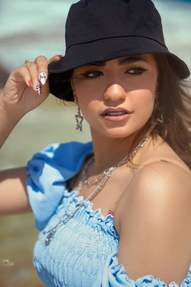 سالمين علي تتألق في أحدث إطلالة بعدسة عمر حسين