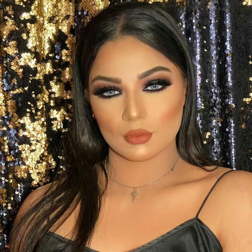 ميرفت إبراهيم تتألق في أحدث إطلالة بلمسة سيمون أديب
