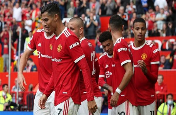 برشلونة يقترب من ضم مهاجم مانشستر يونايتد
