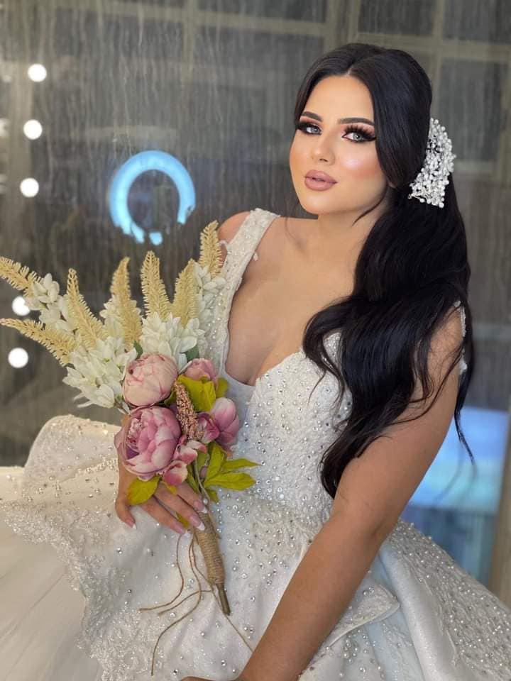 فرحة مجدي تتالق في احدث اطلالة بلمسة اميرة علي