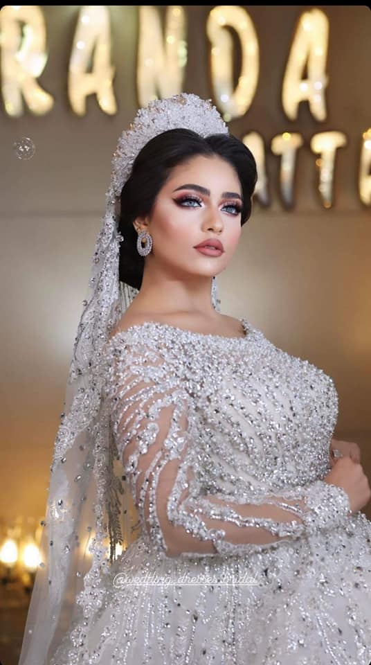 سالمين علي تتوهج باحدث اطلالة بلمسة راندا شطا