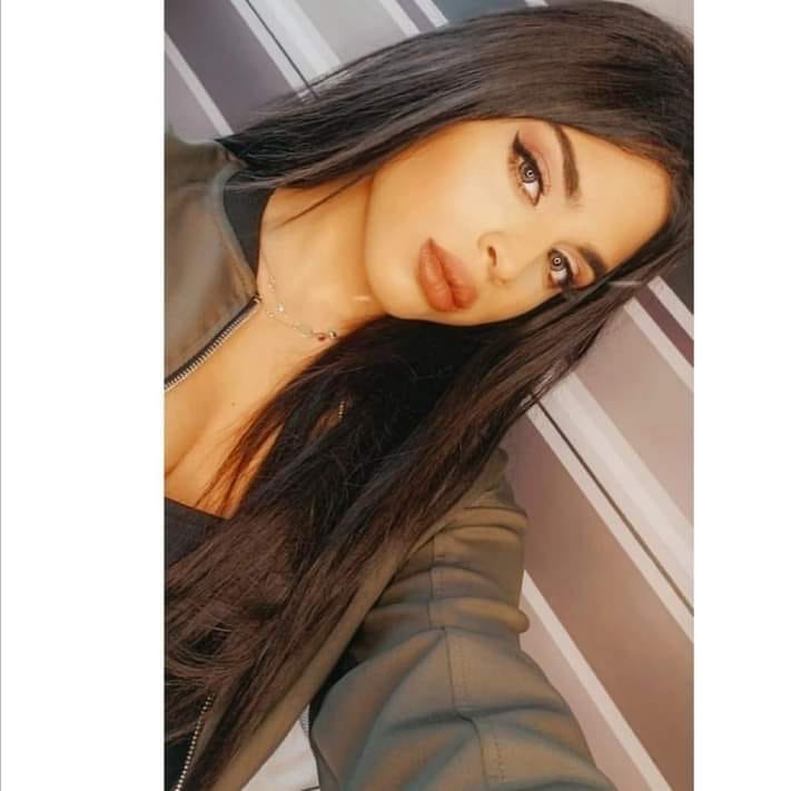 نهى علي تشارك قي ديفيليه للازياء في لبنان