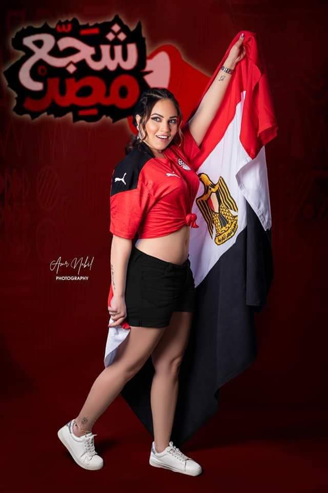 دعما لمنتخب مصر .. جينا حميد تتوهج باحدث جلسة بانامل بينو اليمني