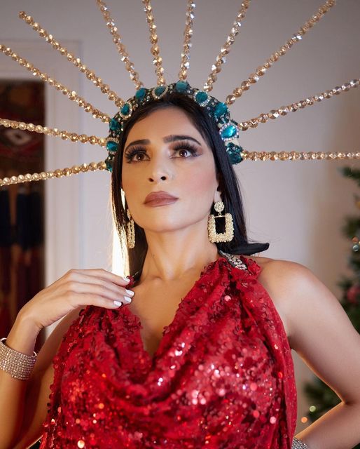 نجلا فيريرا تحيي حفل العيد قي دبي الاماراتية