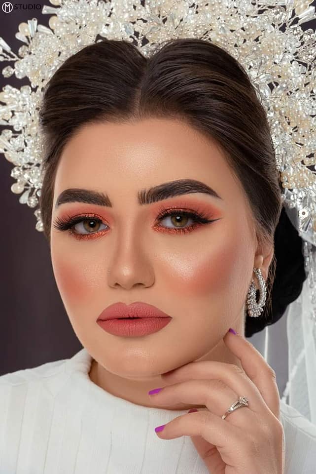 رنين زين العابدين تتالق في احدث جلسة بعدسة عمر حسين