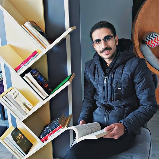 عماد مدحت روائي يريد السير على خطى احمد خالد توفيق