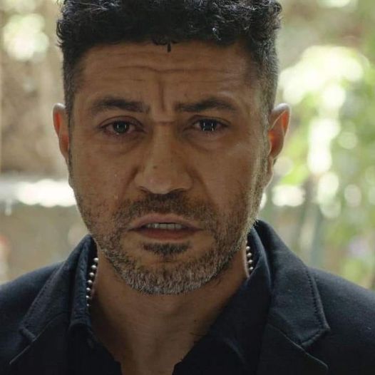 محمد عز يبدا تحضيراته لاغنية ضحكة صفرا