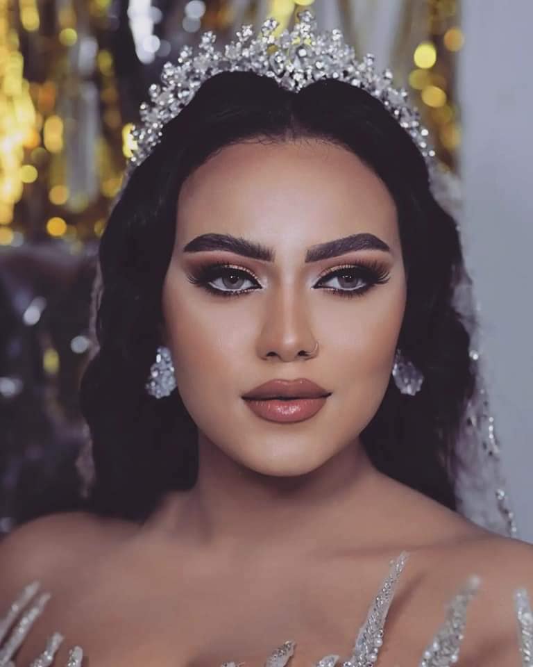 ميرنا عاطف تظهر بابهى إطلالة بعدسة منار احمد