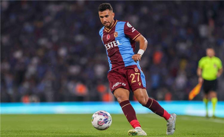 تريزيجيه يشارك في انتصار طرابزون بالدوري التركي