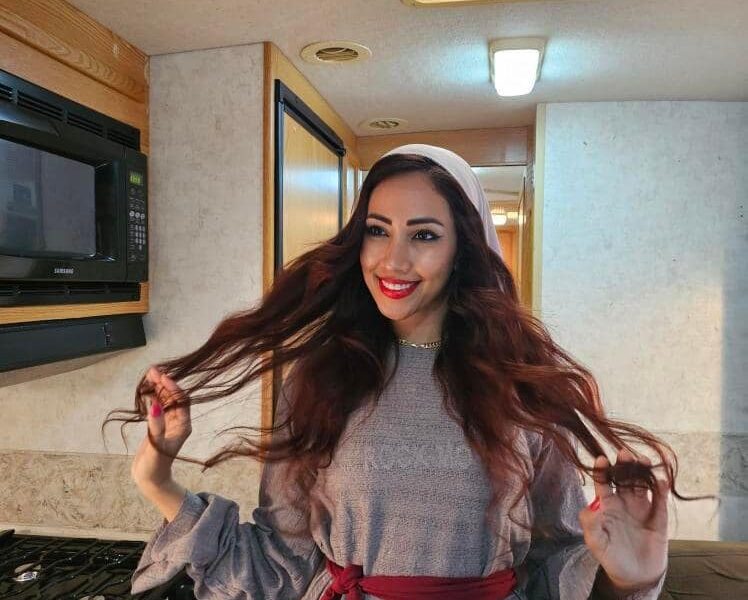 رندة عيسى تجسد السيدة مريم في فيديو كليب جديد