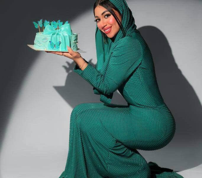 شمس غنيم تخطف الانظار في يوم ميلادها بعدسة خالد صالح