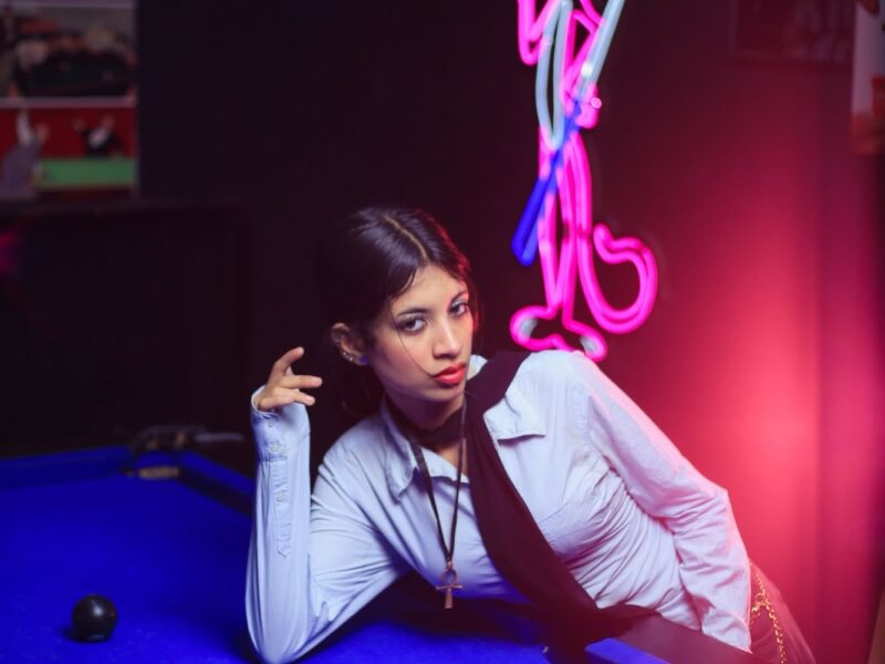 بلال حسين واسامة محمد يقدمون جلسة تصوير فنية راقية