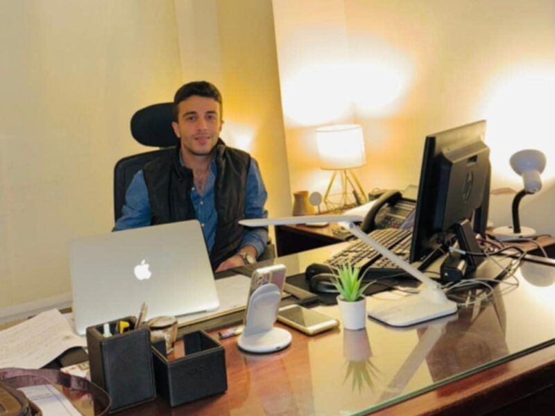 النقيب محمد خلاف.. كفاءة أمنية وإنسانية في مواجهة الجرائم الإلكترونية