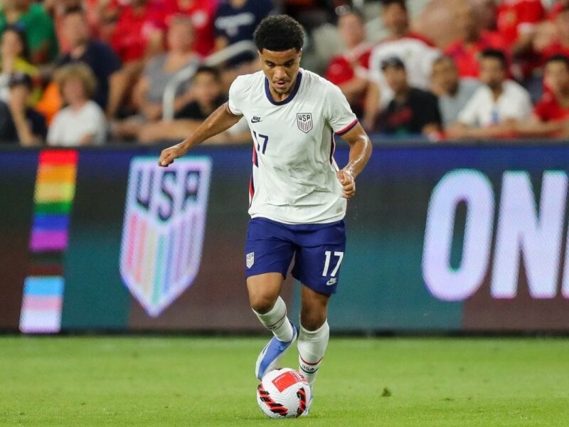 باير ليفركوزن يتمم تعاقده مع لاعب ايندهوفن