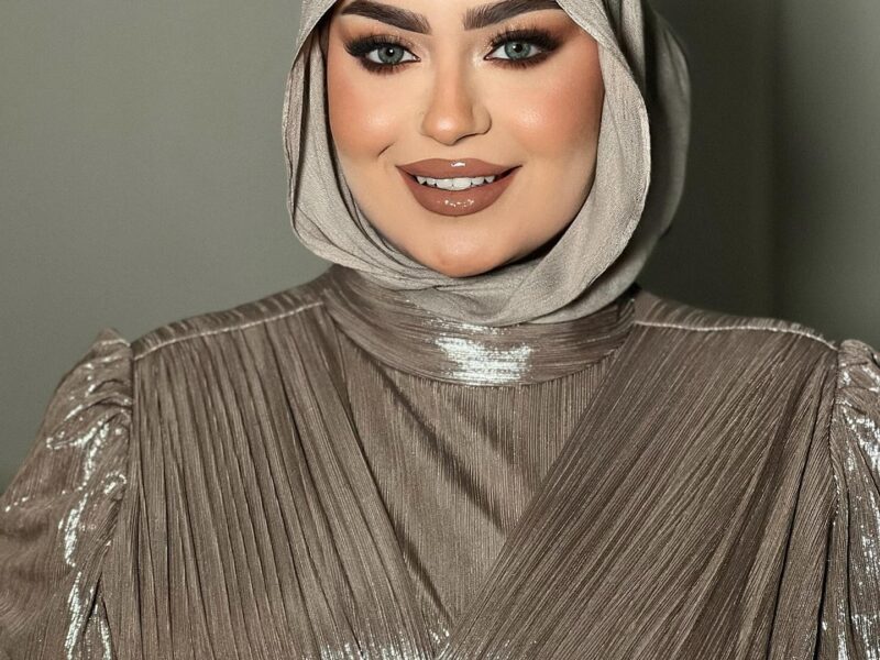 رودينا شريف تخطف الاضواء بلمسة منة المرصفي