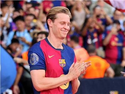 فرانكي دي يونج يقترب من تجديد عقده مع برشلونة