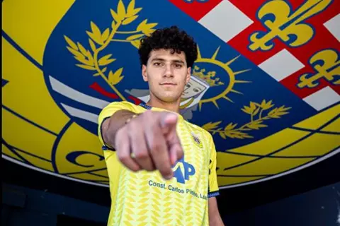 عمر فايد يشارك في توديع اروكا بطولة كأس البرتغال