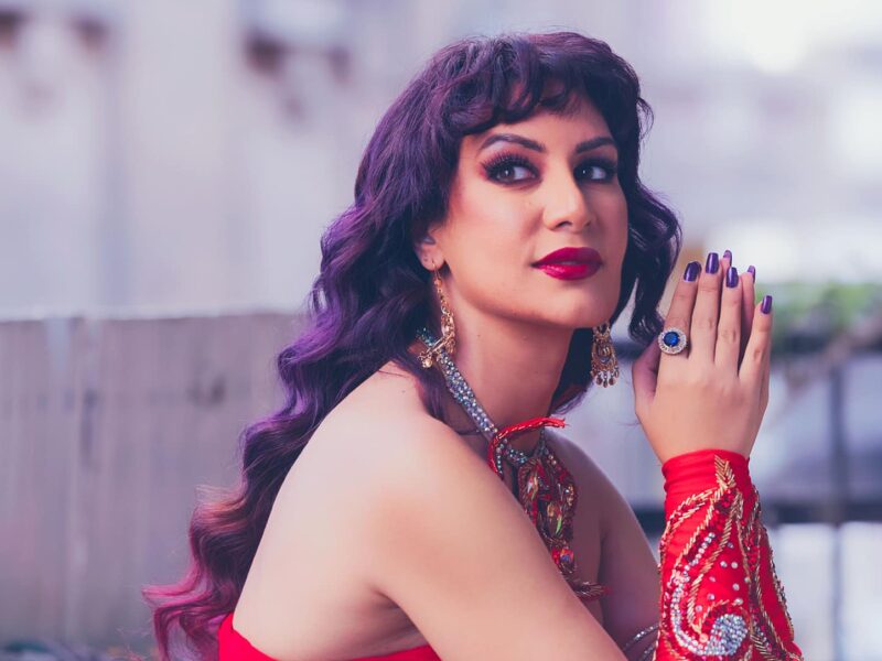 بعيدا عن ضجيج الشهرة والإثارة المفتعله.. تظل “إيمى سلطان” حالة خاصة فى عالم الرقص الشرقي