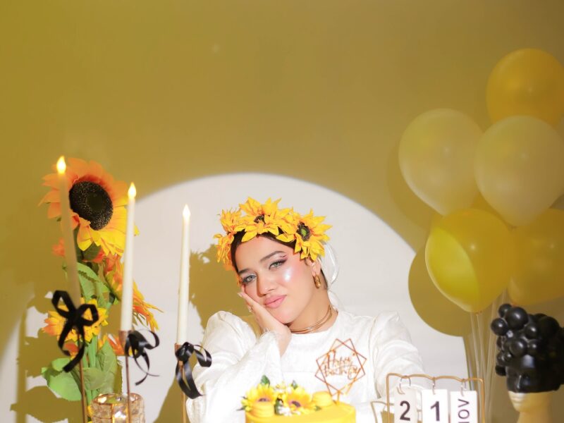 خلود خالد تحتفل بعيد ميلادها بظهور لافت ومتجدد