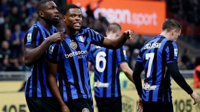 انتر ميلان يهزم كومو برباعية في الدوري الايطالي