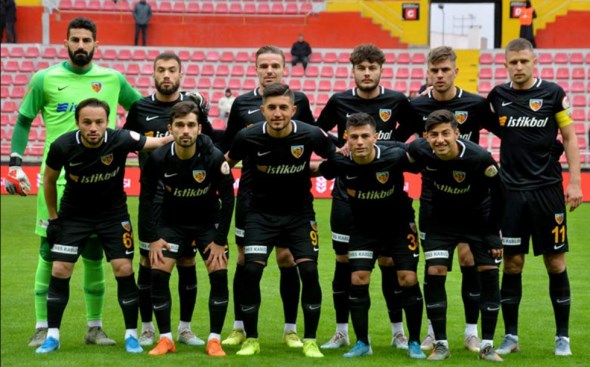 التعادل السلبي يحكم مباراة جوزتيبي وقيصري بالدوري التركي