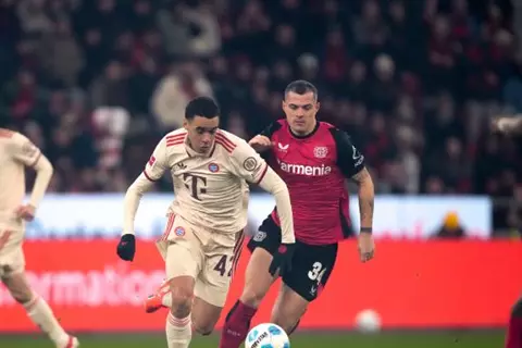 التعادل الإيجابي يحسم لقاء بايرن ميونيخ وليفركوزن بالبوندزليجا