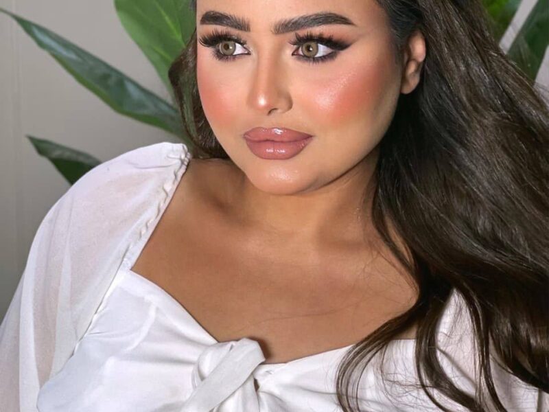 زهرة سليم تخطف الانظار بلمسة منار نادر