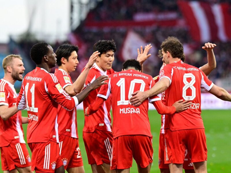 بايرن ميونيخ يسحق سانت باولي ببطولة الدوري الالماني
