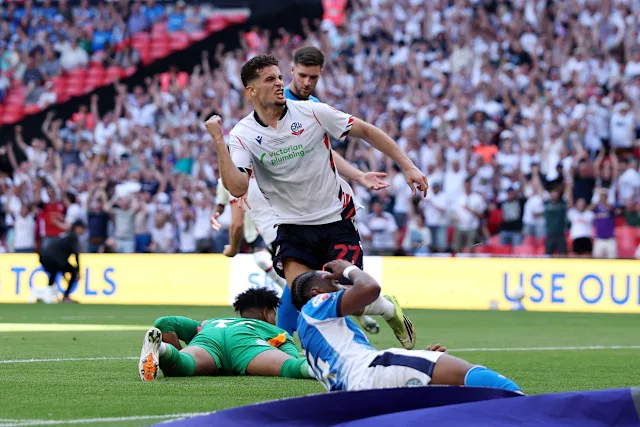 بولتون يتأهل لدوري الدرجة الأولى الانجليزي بفوز كبير على سكوتبورت كاونتي
